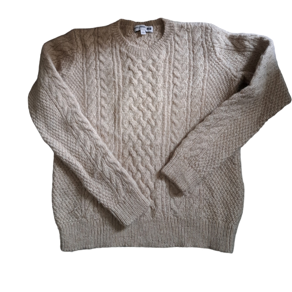 Cable knit wool sweater neutral oat Uniqlo Ines de la Fressange Paris coastal